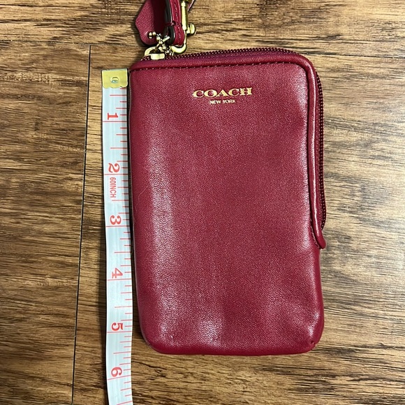 Coach deep red wristlet - Picture 7 of 8